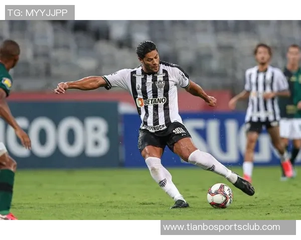 39岁胡尔克闪耀赛场助力米内罗竞技晋级南美洲杯决赛